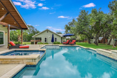 1111-Deer-Lake-Rd-01