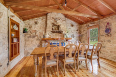 1111-Deer-Lake-Rd-08