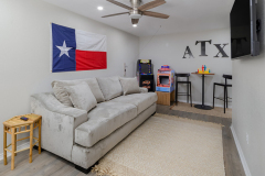 1651-Chippeway-Lane-03