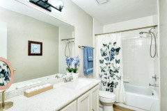 1702-Whitney-Way-19