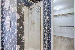 23-23masterBath