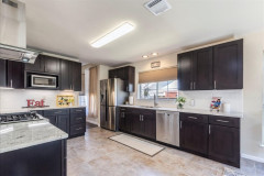 1812-Lion-Heart-Dr-12