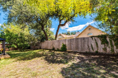 1812-Lion-Heart-Dr-33