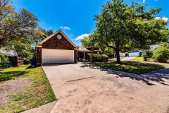 1812-Lion-Heart-Dr-05