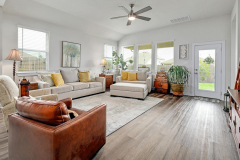 1944-Colonial-Avenue-05