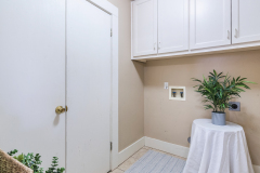 203-W-Hall-Street-23