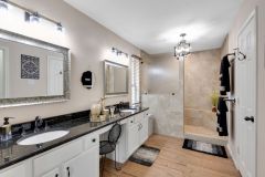 207_Round_Rock_Road_0025