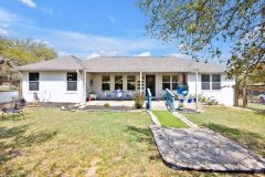 207_Round_Rock_Road_0030