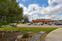 410-Easton-Drive-39