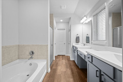 Primary-Bath-Tub-and-Shower