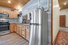 7655-Mount-Sharp-Road-16