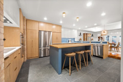 8136-Greenslope-Dr-10