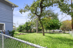 902-Sherwood-Forest-Dr-04