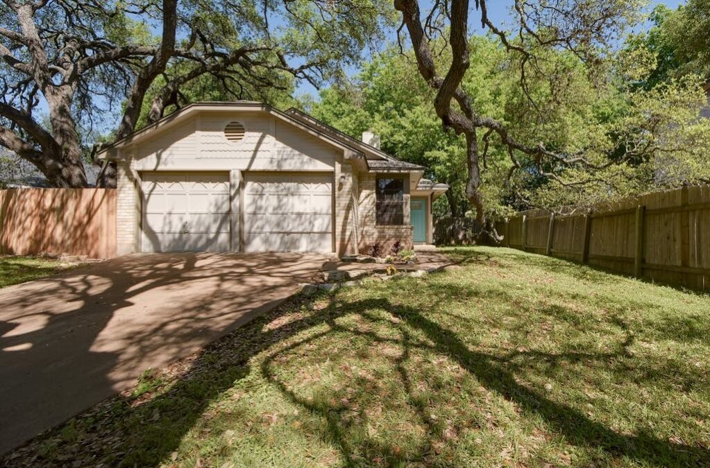 11916 Rotherham Dr, Austin, TX 78753 – Copperfield