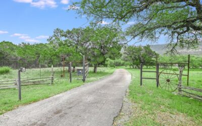 1500 Spoke Hollow Rd, Wimberley, TX 78676