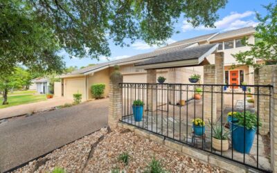 8136 Greenslope Dr, Austin, TX 78759 – Hillcrest Mesa Townhomes