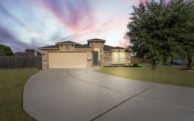 1016 Herrera Ct, Hutto, TX 78634 – Legends Hutto