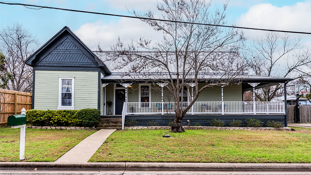 203 W Hall Street, Pflugerville, TX 78660