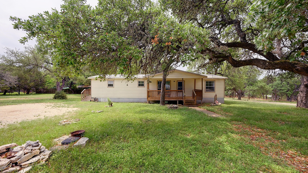 241 Glenwood Drive, Wimberley, TX 78676