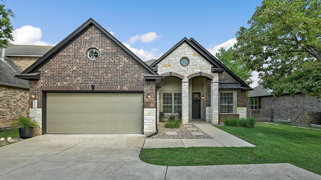 223 Bellagio Drive, Lakeway, TX 78734