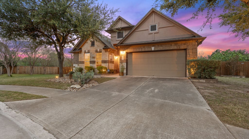 109 Enchanted Woods Trail, Buda, TX 78610