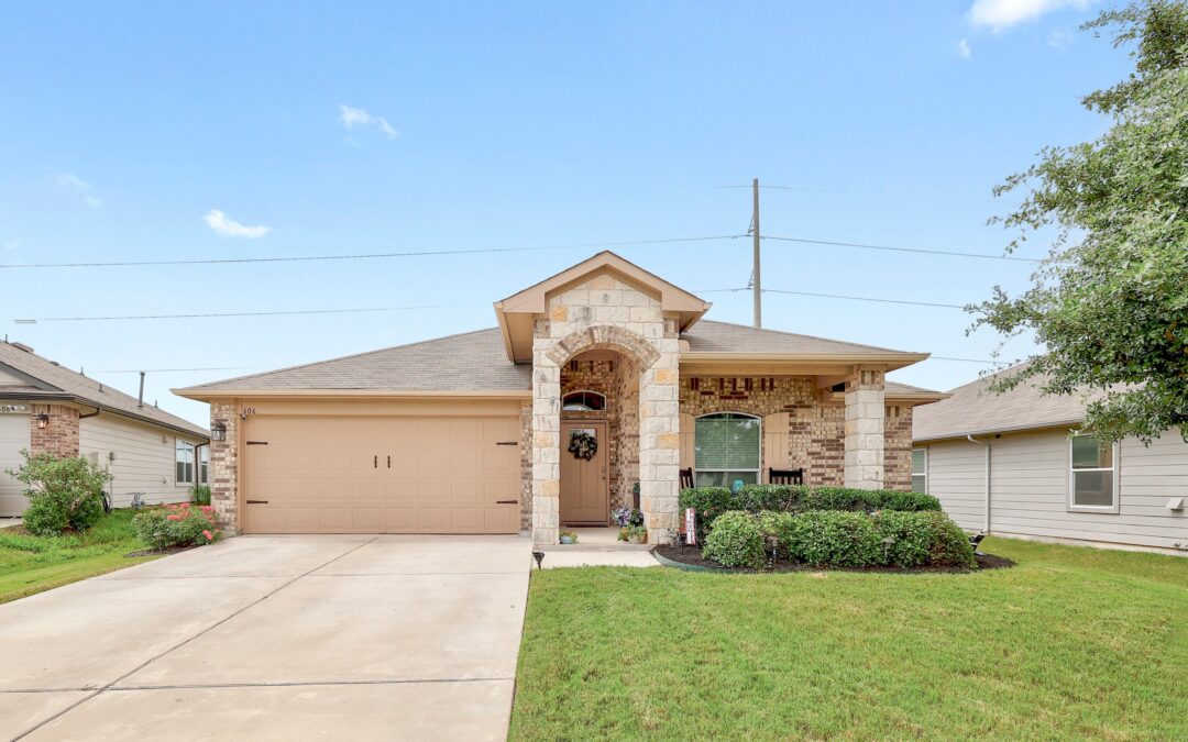 606 Marimoor Drive, Hutto, TX 78634